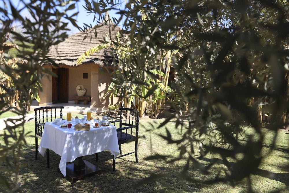 Hotel Les Cinq Djellabas Douar Caïd Layadi Buitenkant foto